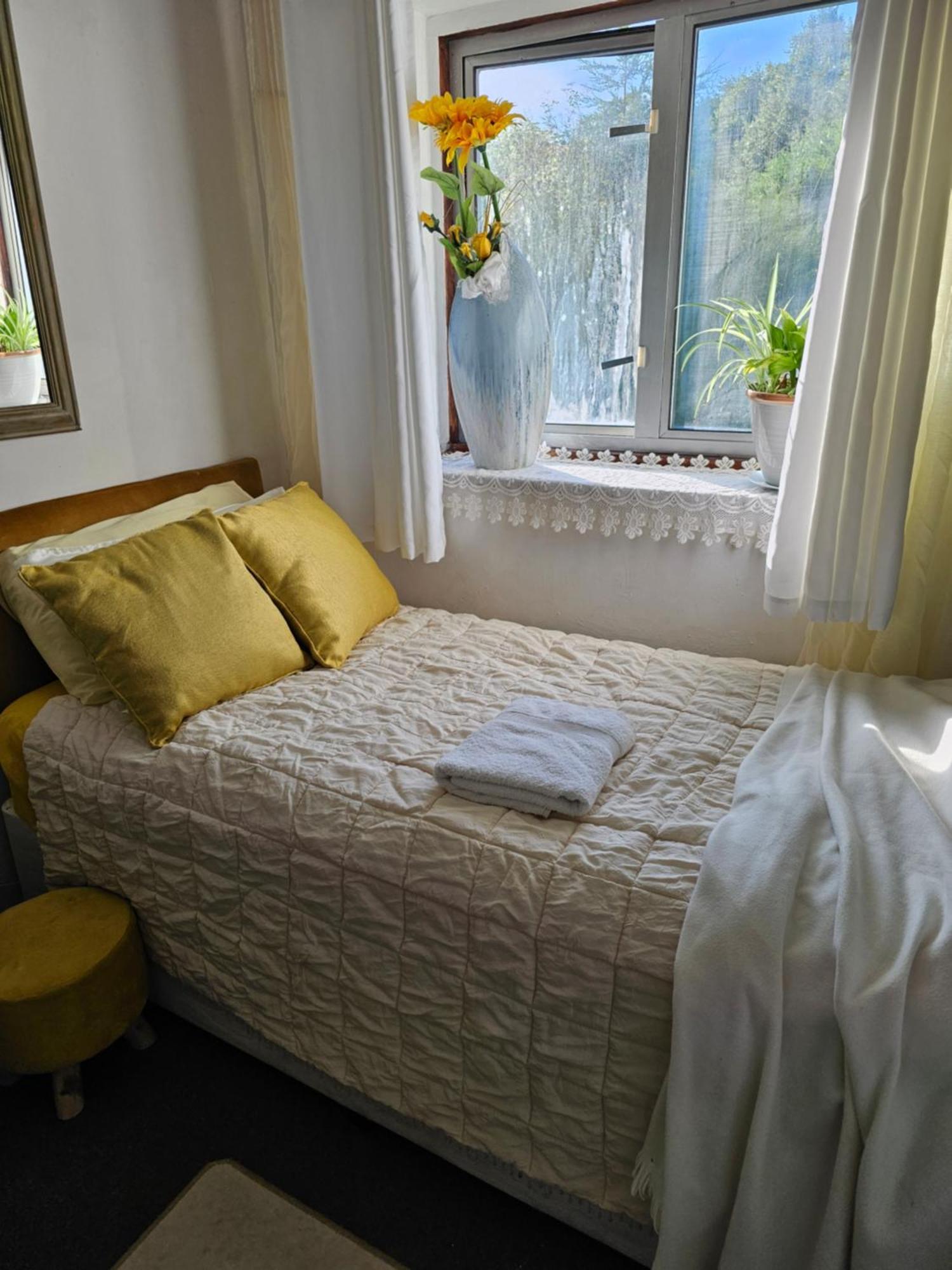 Cuisinease Apartment Ollerton Ngoại thất bức ảnh